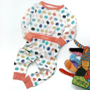 Cat & Jack 2 Piece Pajamas / Play Set Size 18 M